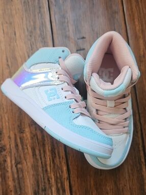 New DC Cure Mid-Top‎ Sneakers in Blue and Pink with Iridescent Accent Size 11
